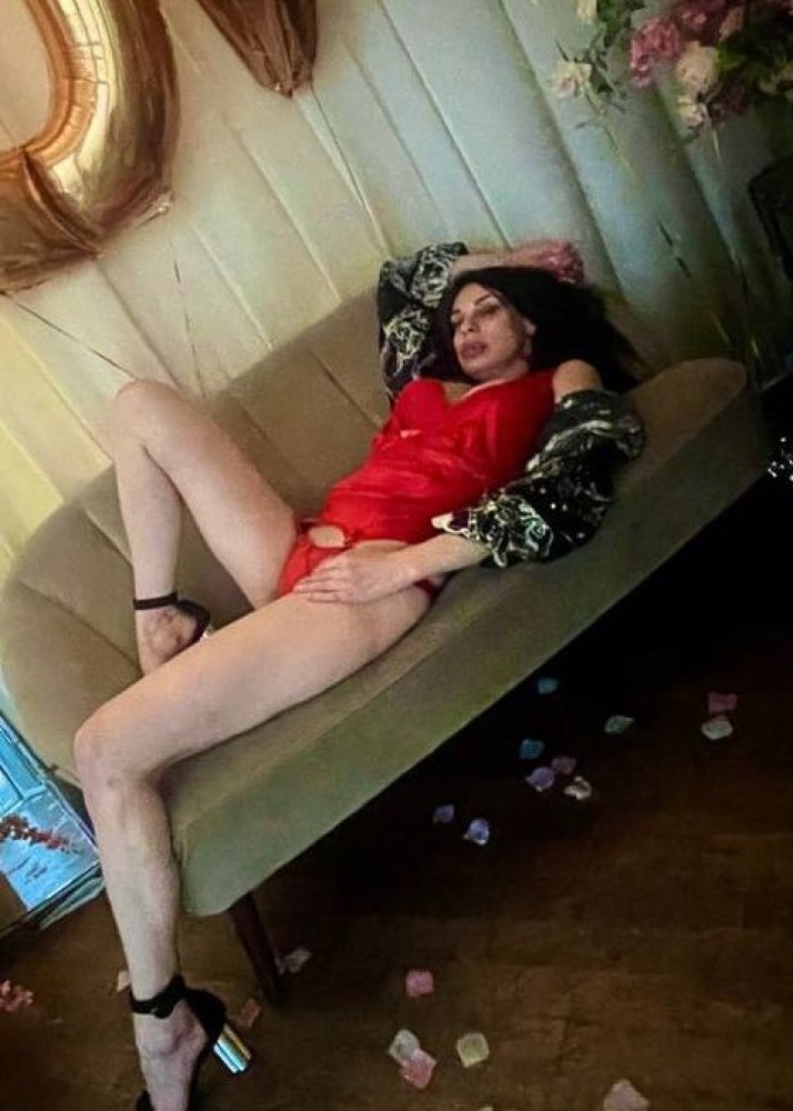 Индивидуалка Яна фото № 2 в городе Трёхгорный