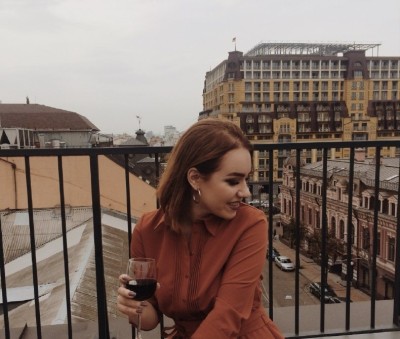 Ася, Г. Трёхгорный