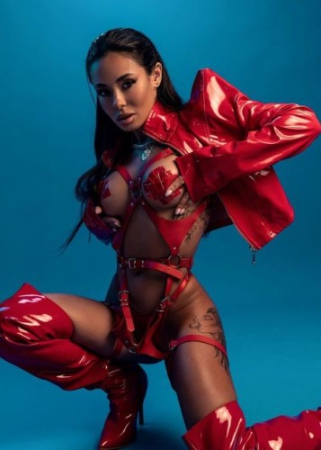 Кира, Г. Трёхгорный